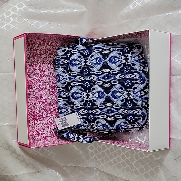 Vera Bradley Handbags - Vera Bradley Triple Zip Hipster-NWT